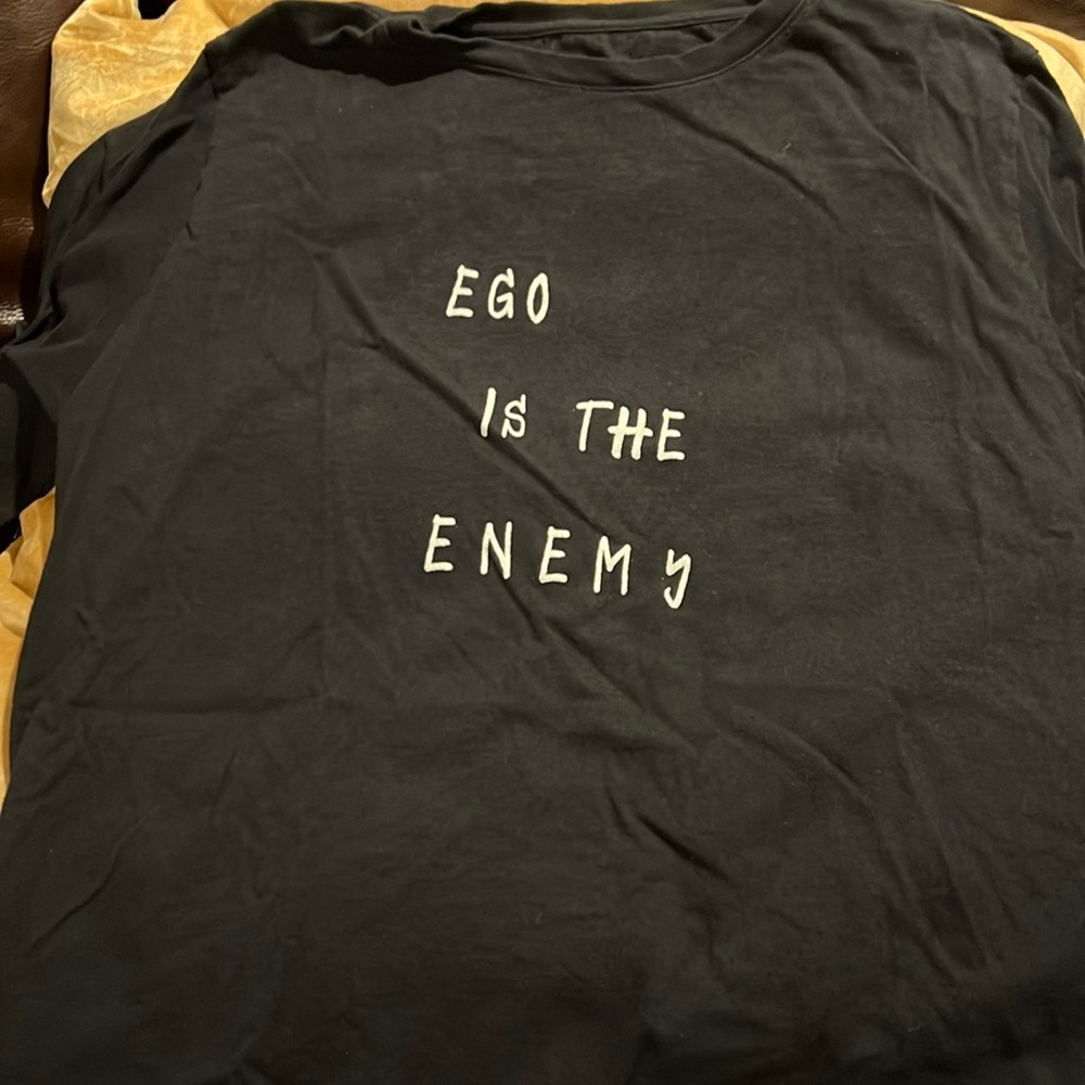 H2H Men’s XL short sleeve shirt